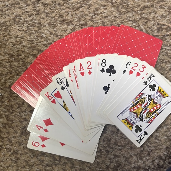 Playing cards red pattern - Picture 4 of 4